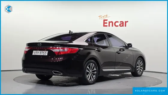 HYUNDAI GRANDEUR HG240 LUXURY