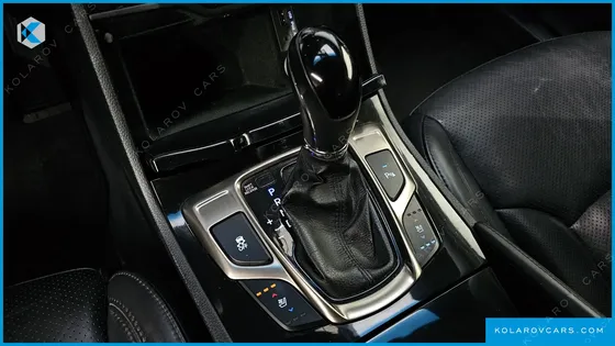 HYUNDAI GRANDEUR HG240 LUXURY