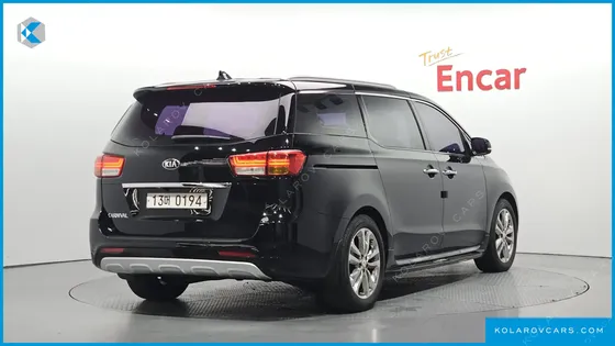 KIA CARNIVAL 9-SEATER PRESTIGE