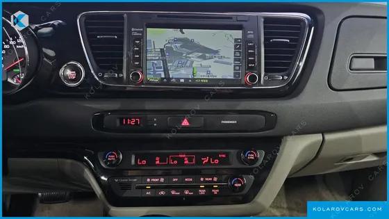 KIA CARNIVAL 9-SEATER PRESTIGE