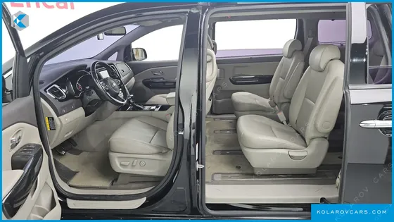 KIA CARNIVAL 9-SEATER PRESTIGE
