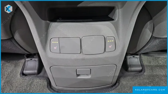 KIA CARNIVAL 9-SEATER PRESTIGE