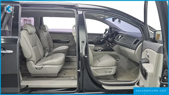 KIA CARNIVAL 9-SEATER PRESTIGE