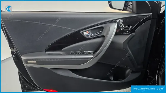 HYUNDAI GRANDEUR HG240 MODERN