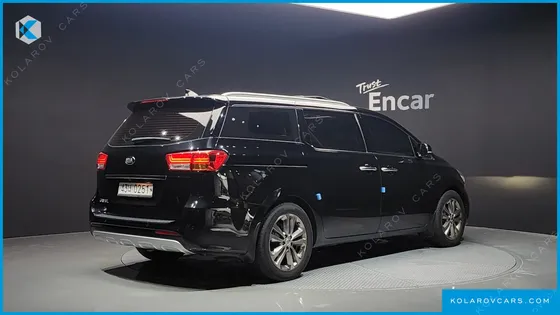 KIA CARNIVAL GASOLINE 9-SEATER NOBLESSE