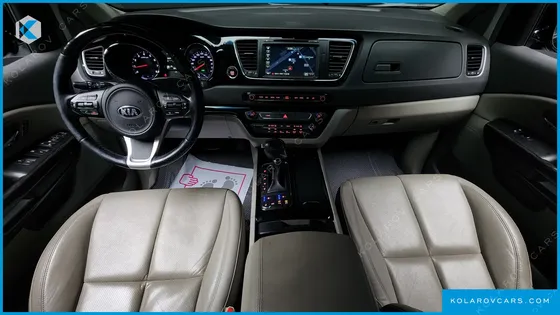 KIA CARNIVAL GASOLINE 9-SEATER NOBLESSE