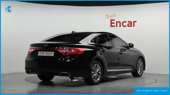 HYUNDAI GRANDEUR HG240 MODERN COLLECTION