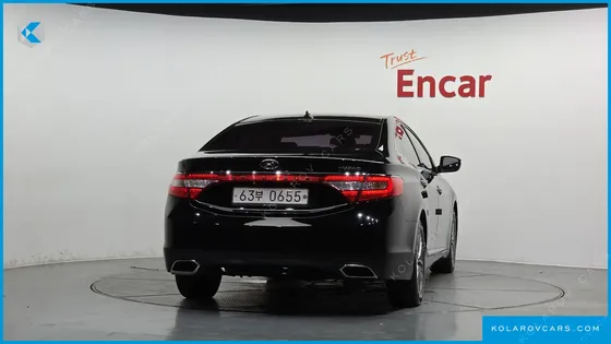 HYUNDAI GRANDEUR HG240 MODERN COLLECTION