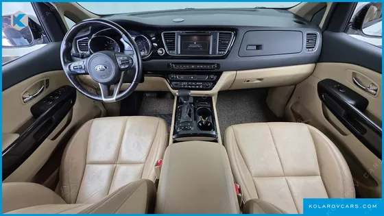 KIA CARNIVAL GASOLINE 9-SEATER NOBLESSE