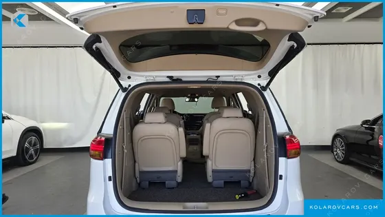 KIA CARNIVAL GASOLINE 9-SEATER NOBLESSE