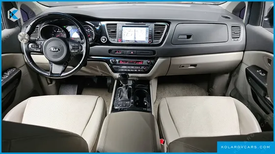 KIA CARNIVAL 9-SEATER PRESTIGE