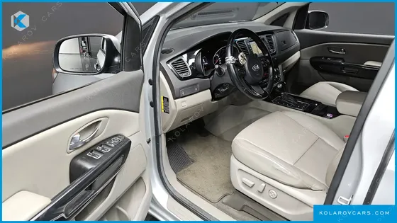 KIA CARNIVAL 9-SEATER PRESTIGE