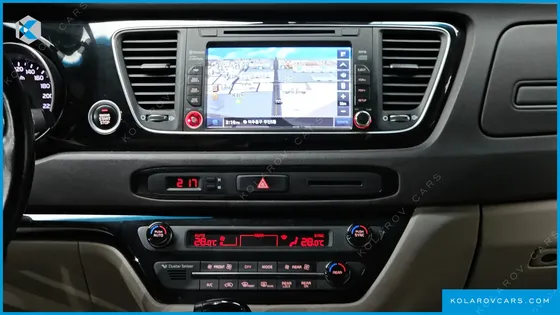 KIA CARNIVAL 9-SEATER PRESTIGE