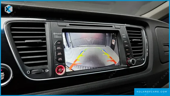 KIA CARNIVAL 9-SEATER PRESTIGE