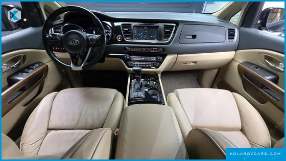 KIA CARNIVAL GASOLINE 9-SEATER HI-LIMOUSINE