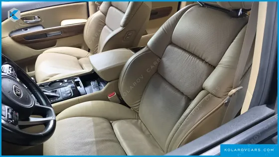 KIA CARNIVAL GASOLINE 9-SEATER HI-LIMOUSINE