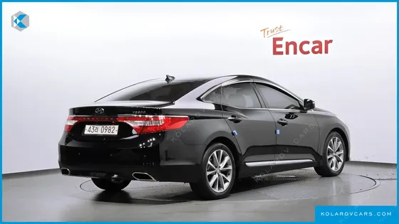 HYUNDAI GRANDEUR HG300 PREMIUM