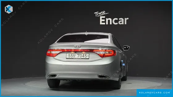HYUNDAI GRANDEUR HG240 MODERN