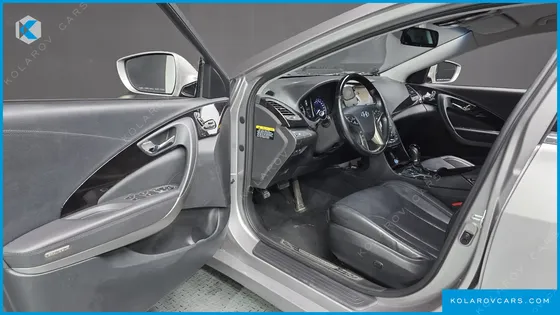 HYUNDAI GRANDEUR HG240 MODERN