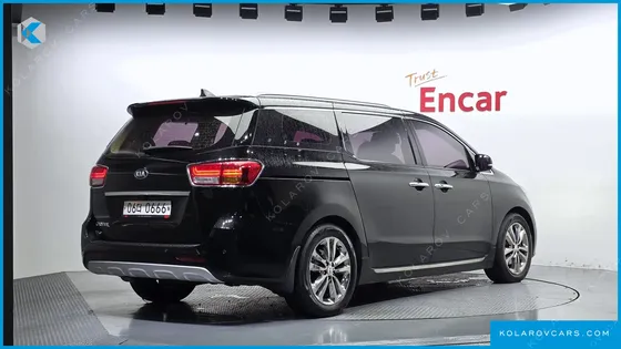 KIA CARNIVAL 9-SEATER PRESTIGE