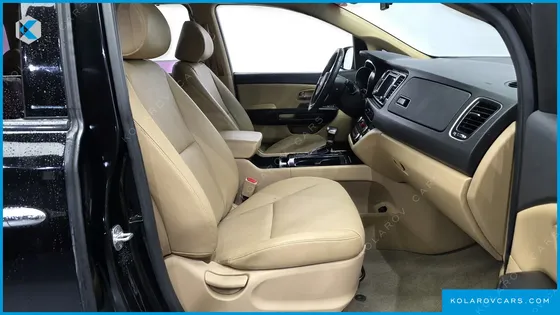 KIA CARNIVAL 9-SEATER PRESTIGE