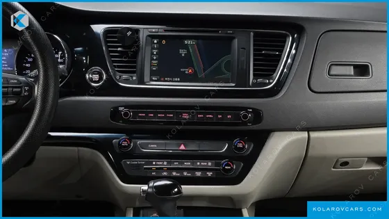 KIA CARNIVAL 9-SEATER NOBLESSE