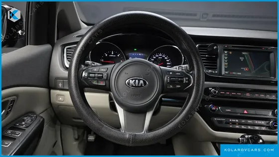 KIA CARNIVAL 9-SEATER NOBLESSE