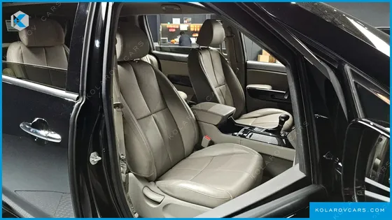 KIA CARNIVAL 7-SEATER LIMOUSINE