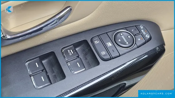 KIA CARNIVAL 9-SEATER PRESTIGE