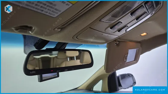 KIA CARNIVAL 9-SEATER PRESTIGE