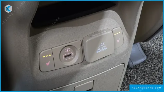 KIA CARNIVAL 9-SEATER PRESTIGE