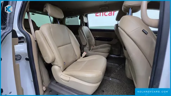 KIA CARNIVAL 9-SEATER PRESTIGE