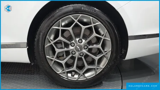 GENESIS G80 GASOLINE 2.5 TURBO 2WD