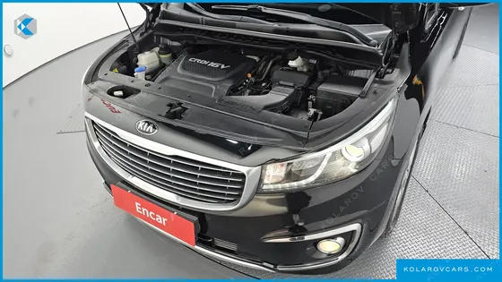 KIA CARNIVAL 9-SEATER NOBLESSE