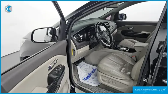 KIA CARNIVAL 9-SEATER NOBLESSE