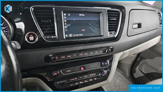 KIA CARNIVAL 9-SEATER NOBLESSE