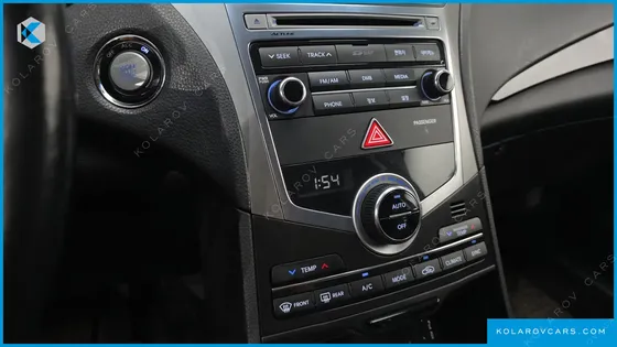 HYUNDAI GRANDEUR HG300 PREMIUM