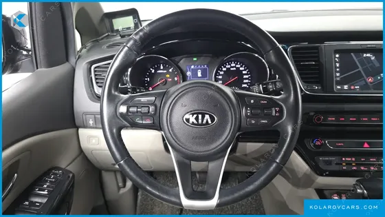 KIA CARNIVAL 9-SEATER PRESTIGE