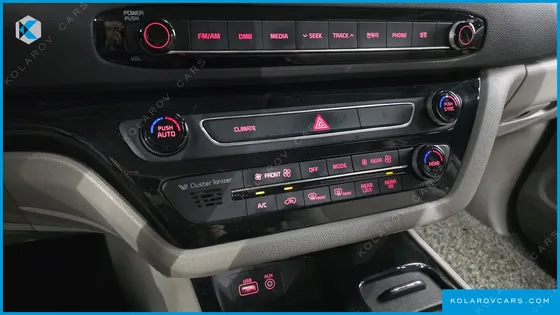 KIA CARNIVAL 9-SEATER PRESTIGE