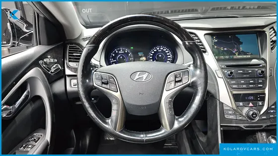 HYUNDAI GRANDEUR HG300 EXCLUSIVE