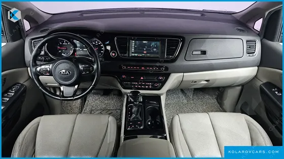 KIA CARNIVAL 11-SEATER NOBLESSE