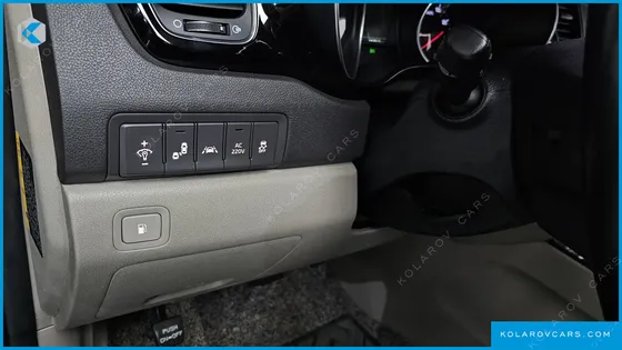 KIA CARNIVAL 11-SEATER NOBLESSE