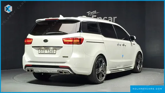 KIA CARNIVAL GASOLINE 7-SEATER LIMOUSINE