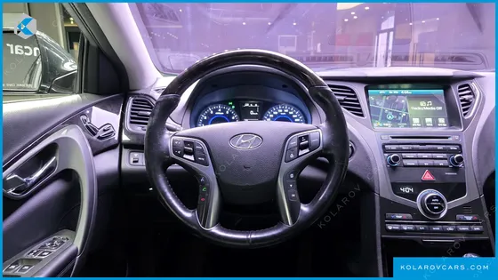HYUNDAI GRANDEUR HG240 MODERN COLLECTION
