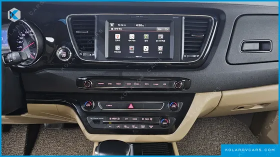 KIA CARNIVAL 9-SEATER HI-LIMOUSINE