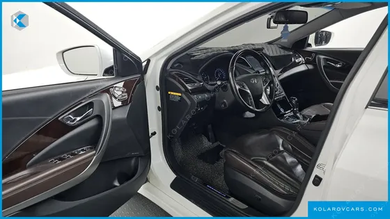 HYUNDAI GRANDEUR HG220 DIESEL PREMIUM