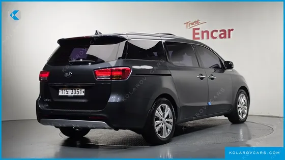 KIA CARNIVAL 9-SEATER NOBLESSE