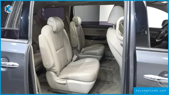 KIA CARNIVAL 9-SEATER NOBLESSE