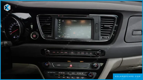 KIA CARNIVAL 9-SEATER NOBLESSE