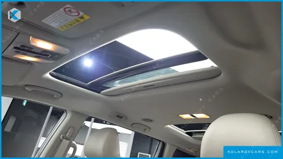 KIA CARNIVAL 9-SEATER NOBLESSE